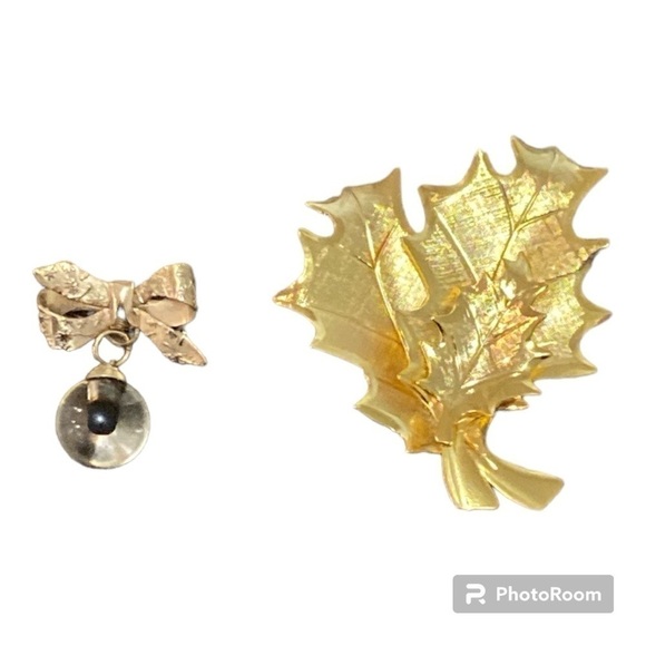 Vintage maple leaf & bow brooches pins - Picture 1 of 9